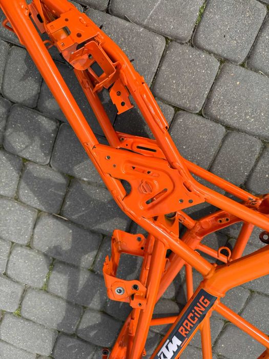 rama szkielet motocykla wtrysk KTM DUKE 390 r 13-17