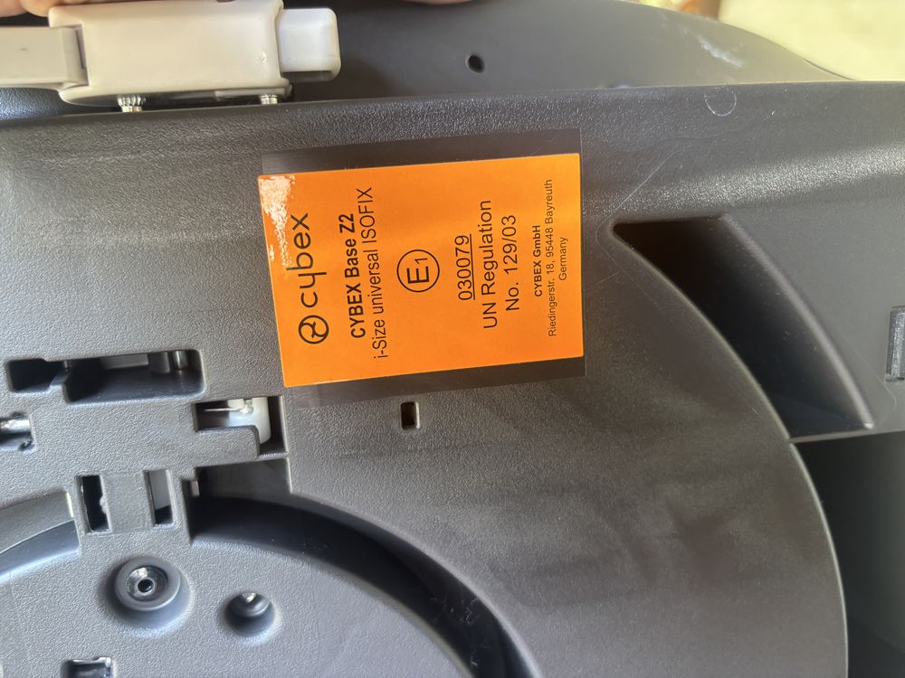 Cybex BASE Z2 i-size universal isofix