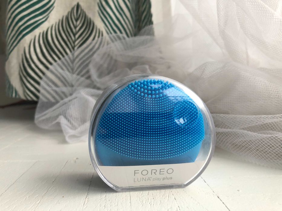 FOREO LUNA Play Plus inteligentna szczoteczka do mycia twarzy