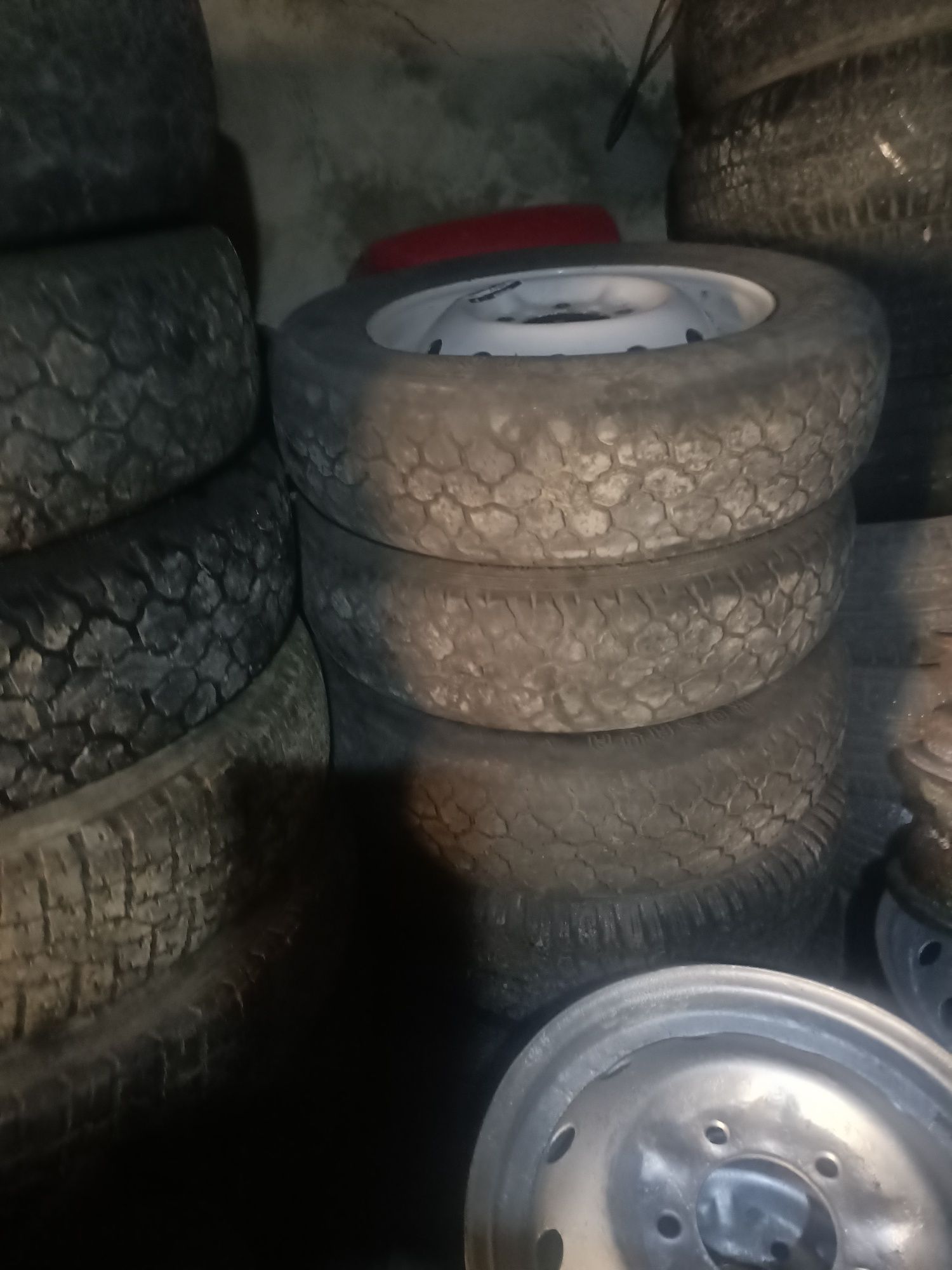 Продам колеса до ниви
