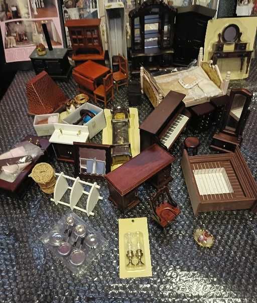 Mobilias em miniatura completa para casa bonecas