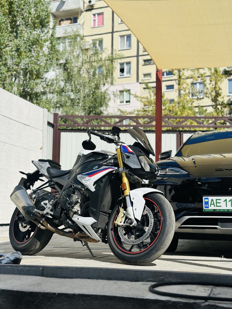 Продам BMW S1000R
