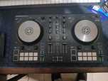 Vendo Native Instruments Traktor Kontrol S2 (Como Novo) 200 Euros