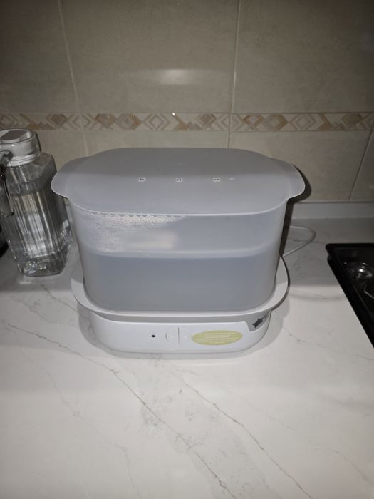 Esterlizador Tommee Tippee Modelo 1151