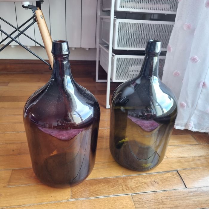 Pipos Garrafões castanhos de decoração Novos