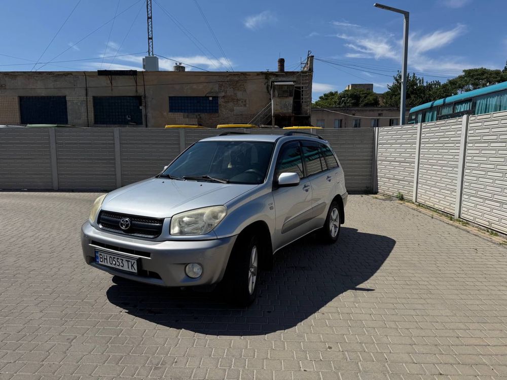 Toyota Rav 4 надежная и не прихотливая