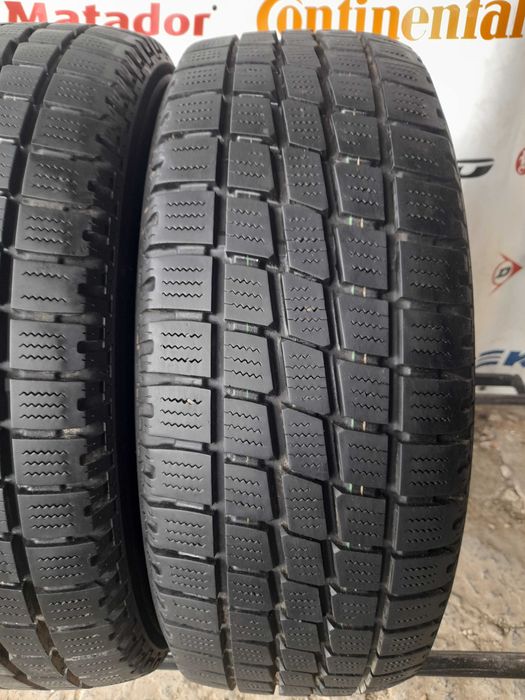 Зимові шини 215/60 R17C Toyo H09	90%залишок