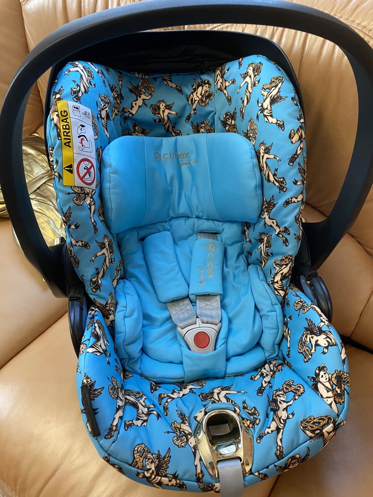 Автокрісло Cybex Jeremy Scott Cloud Q