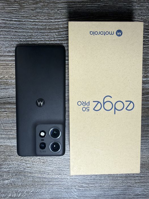 Motorola edge 50 pro 12/512гб