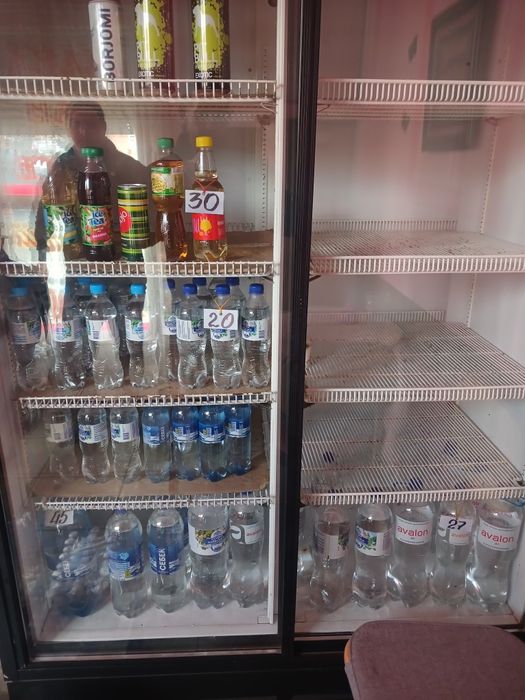 продам холодильник двух дверный
