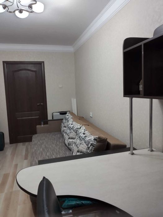 Даманський, чудова 3к. квартира