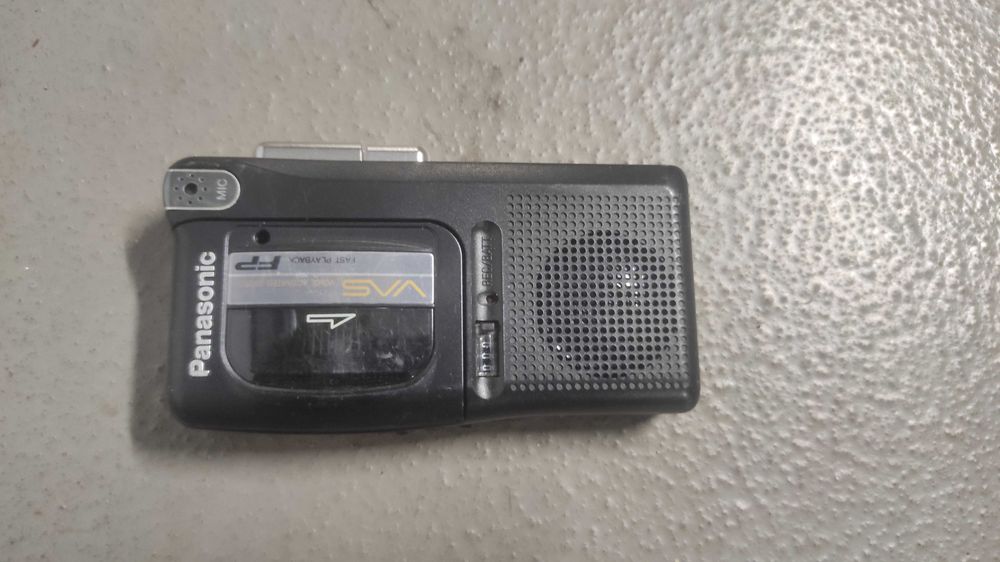 Dyktafon Panasonic uszkodzony