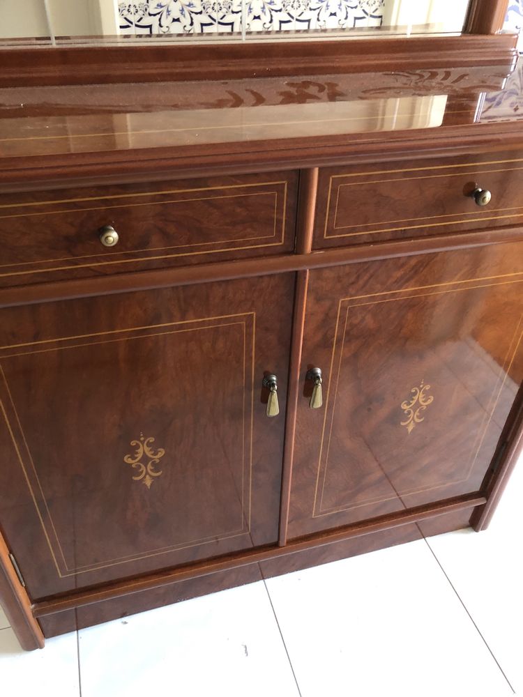 Movel de corredor de boa quallidade com espelho  :