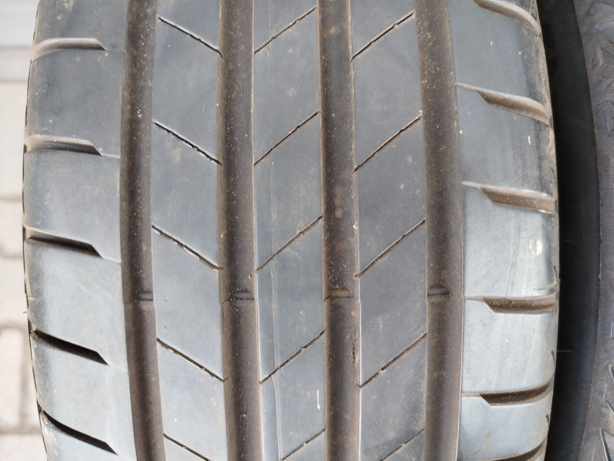 Opony letnie Bridgestone 185/65R15