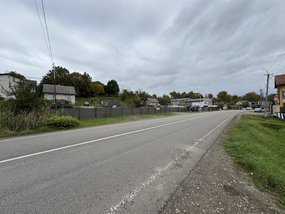 Земельна ділянка 0,55 га під комерцію та проживання