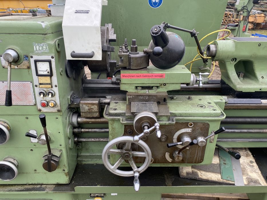 Tokarnia Matra D 30 tokarka