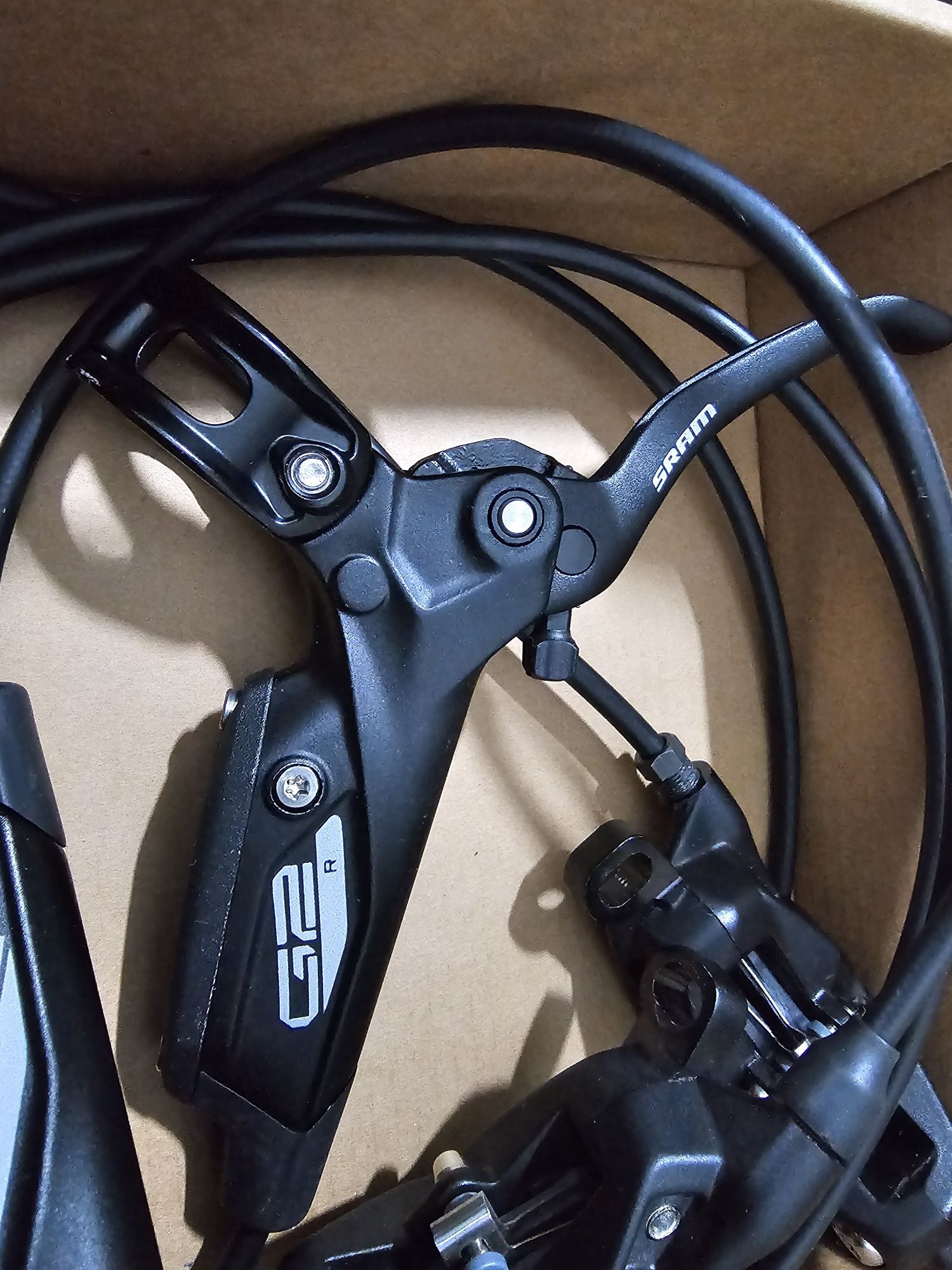 Material Sram novo e outros