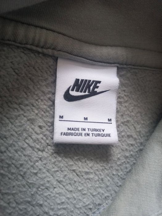 Nike Sportswear Standard Issue