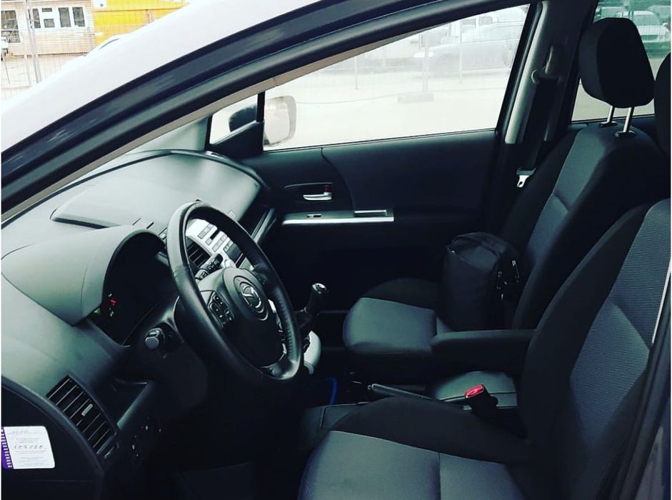 Продам авто,Мазда 5