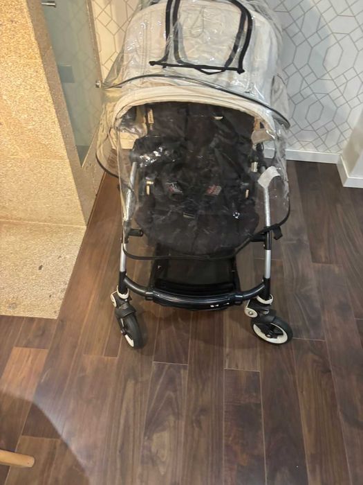 Carrinho de Bebê Bugaboo Bee + acessórios