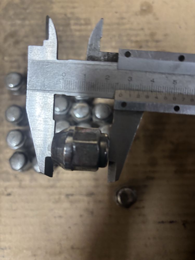Nakretki m12x1,25 do kół subaru toyota śruby felgi aluminiowe