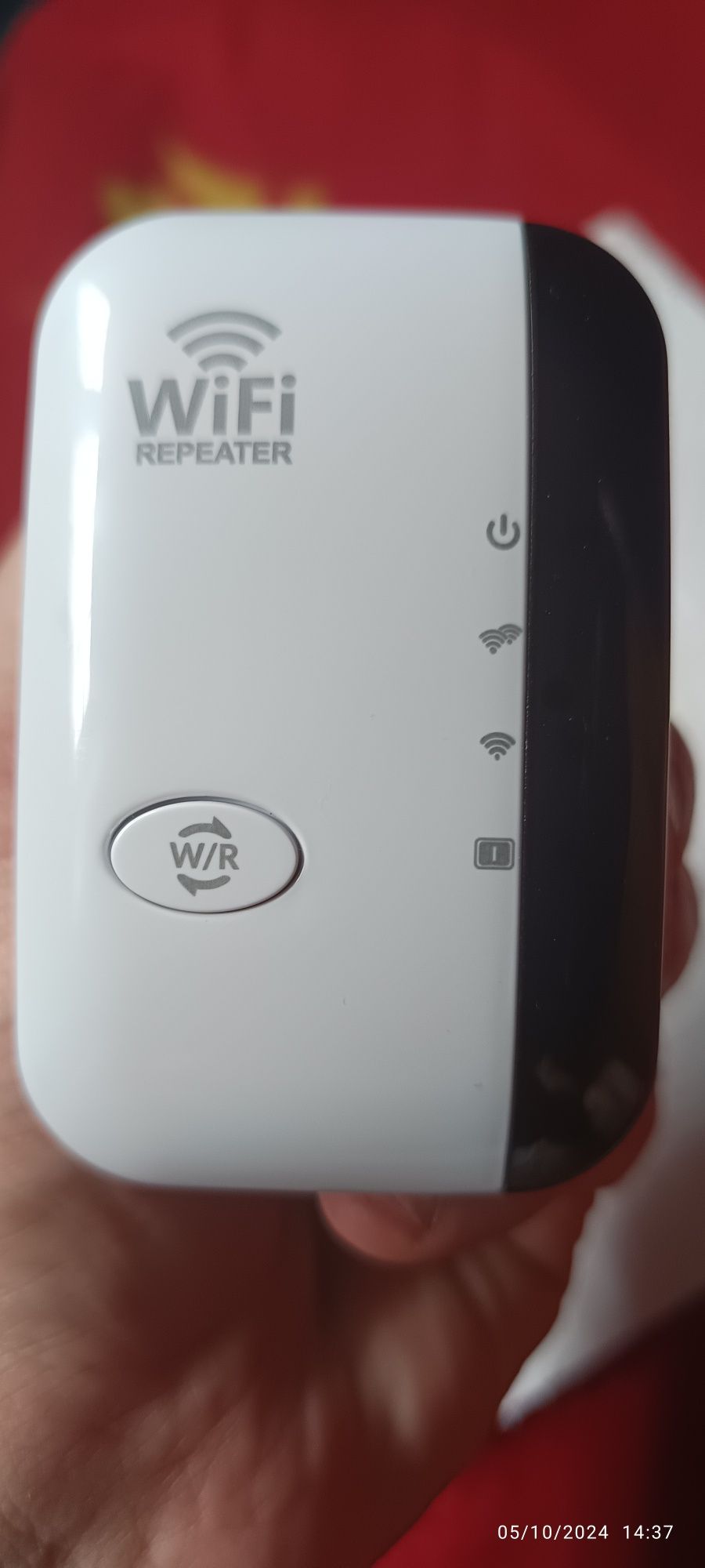 Wi-Fi Range Extender