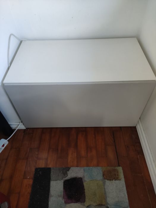 Banco com arrumação para brinquedos IKEA