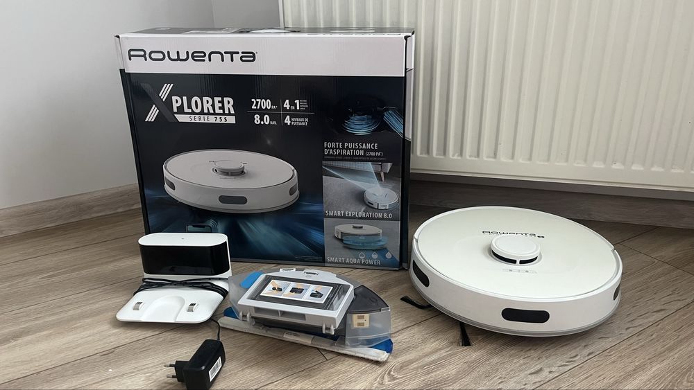 Продам робот пилосмок Rowenta 75S на запчастини, не бачить базу