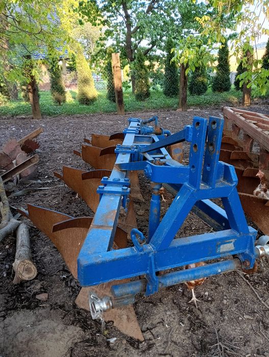 Pług fortschritt 4 skibowy