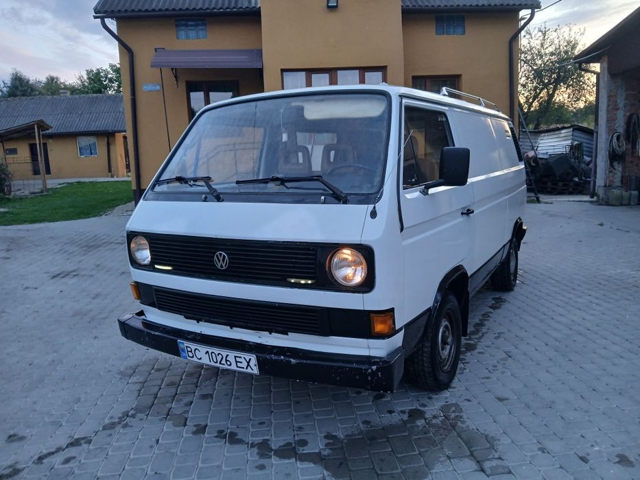 Бус VOLKSWAGEN TRANSPORTER 1.6 дизель в хорошому стані
