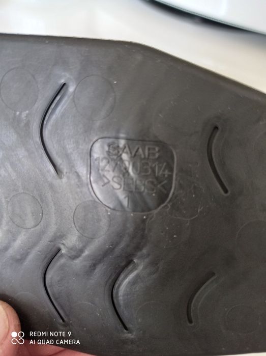 gumka  podłokietnika saab 93  2007 rok