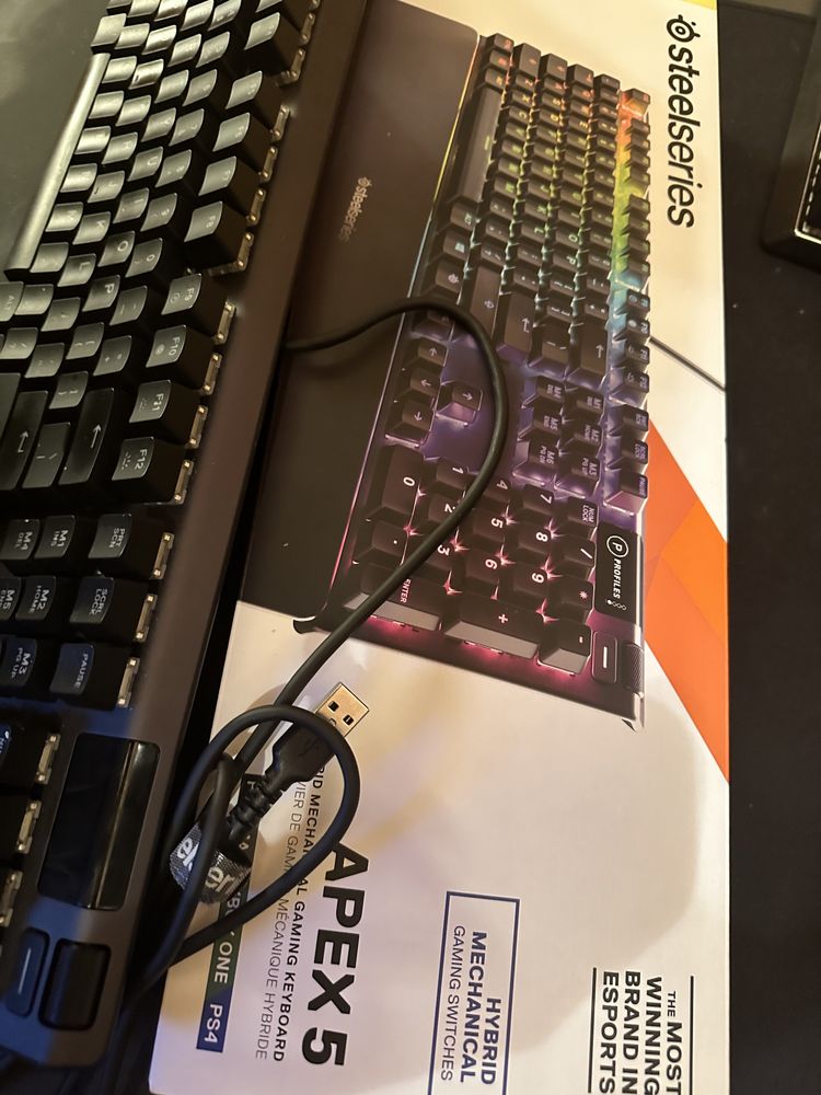 Klawiatura Steelseries apex 5