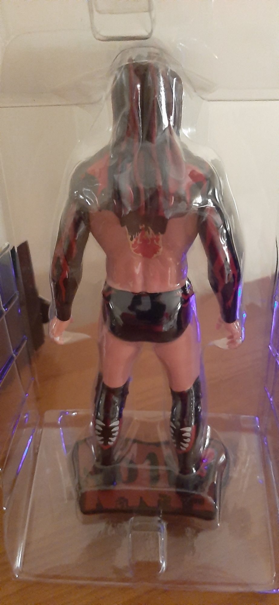 Figura/boneco Wwe-wrestling Finn Balor na caixa