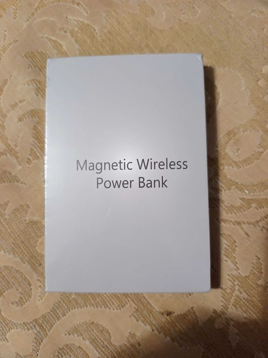 Rocoren 10000 mAh magnetic power bank (650 за умови повної передоплати