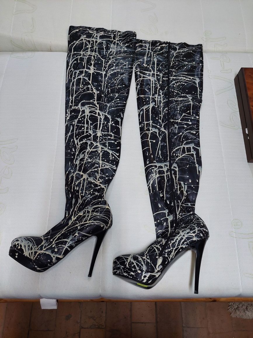 Buty na obcasie nowe 46