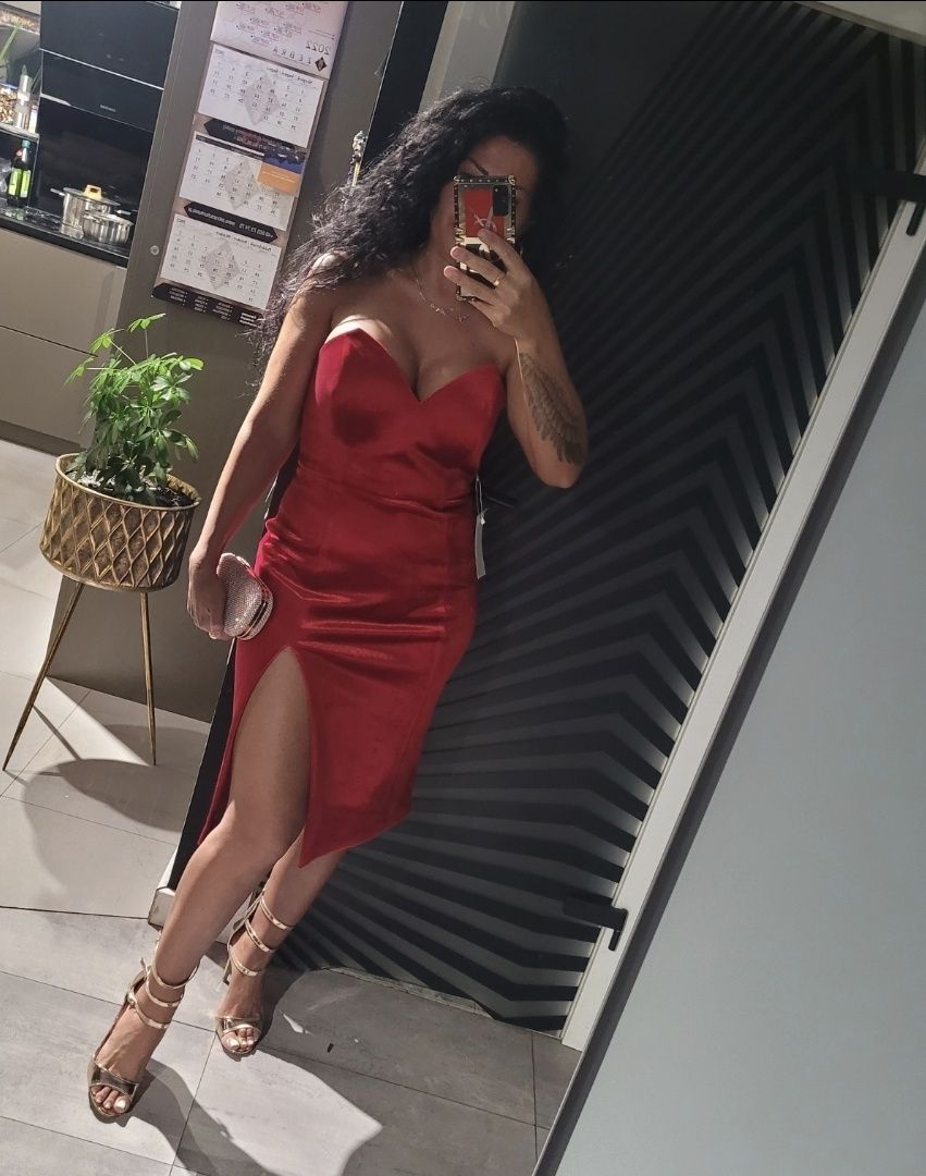 Sukienka czerwona rozmiar L