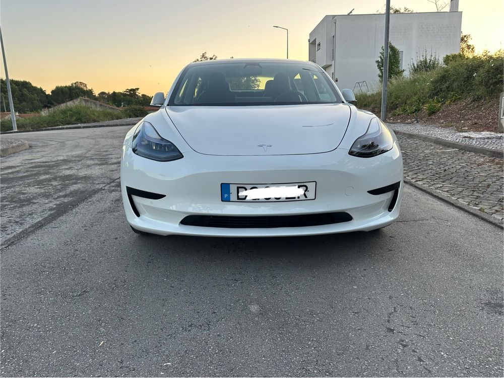 Tesla model 3 standard plus