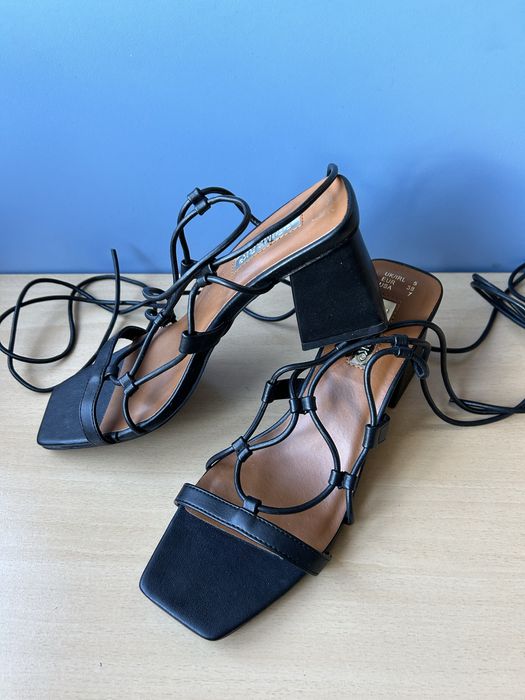 Primark нові витончені босоніжки