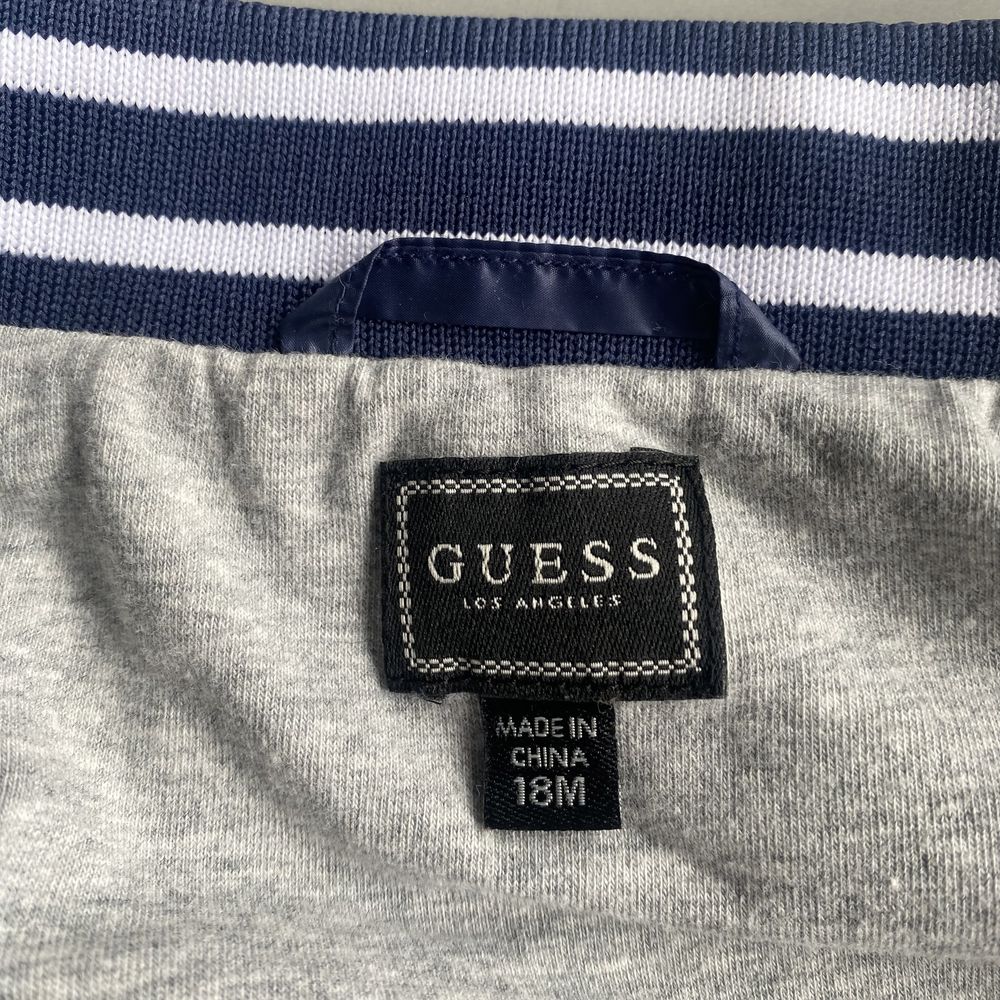 Kurtka przejsciowa wiatrówka GUESS 86