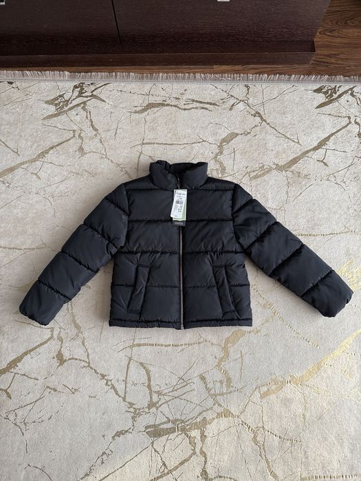 Kurtka zimowa dla dziewczynki wodoodporna KappAhl, r. 134 Nowa, czarna