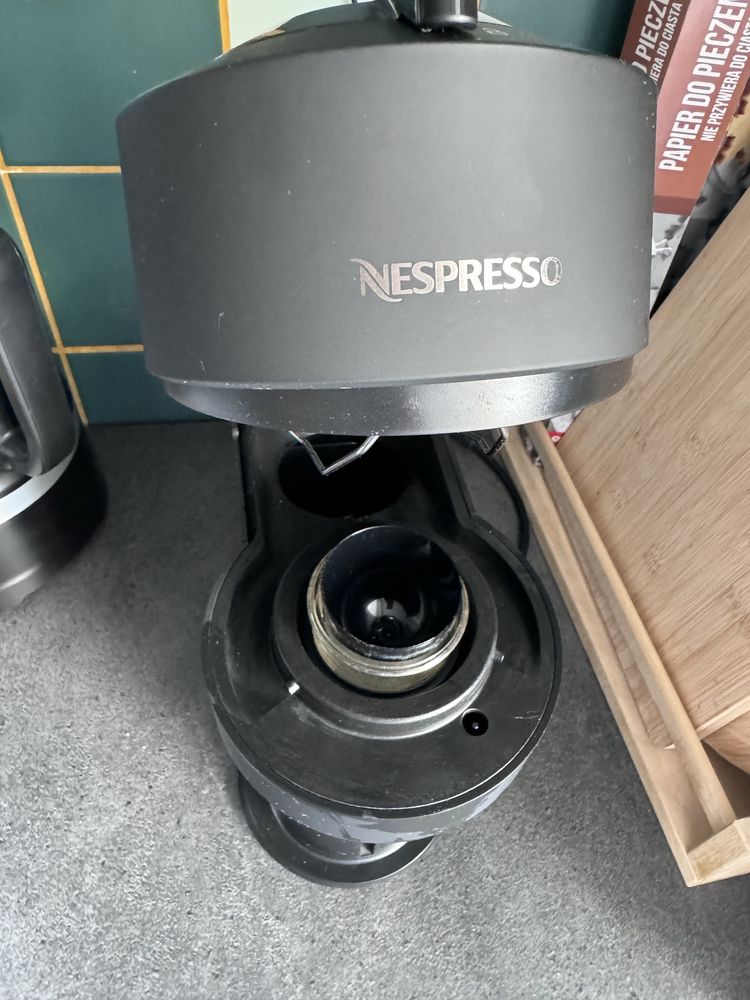 Ekspres na kapsulki nespresso