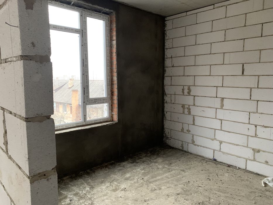 Продаж 1к квартири 44 кв. м на вул. Івана Богуна 27А