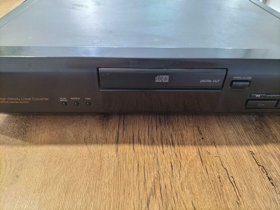 Odtwarzacz CD Sony Cdp xe210, sprawny