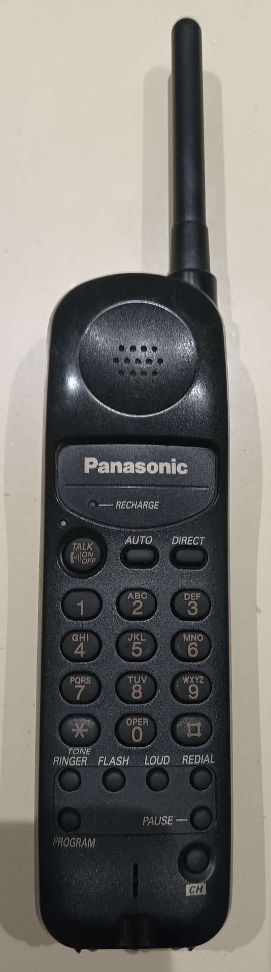 Telefon bezprzewodowy Panasonic.
