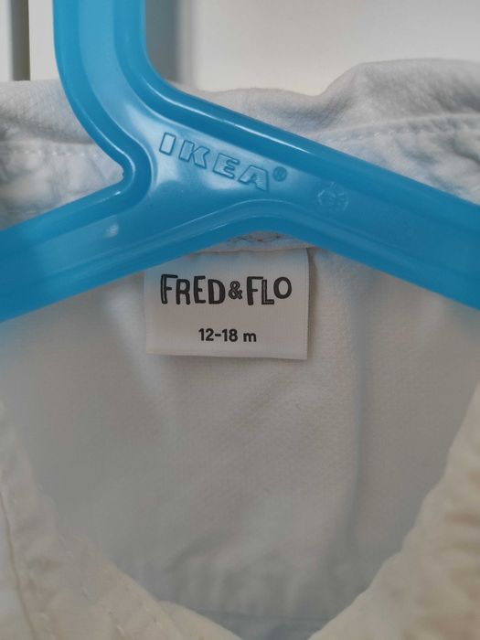 Biała koszula chłopięca