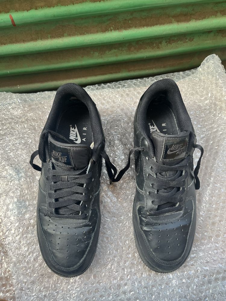 Nike air fource 1 black 42р + свуши липучки
