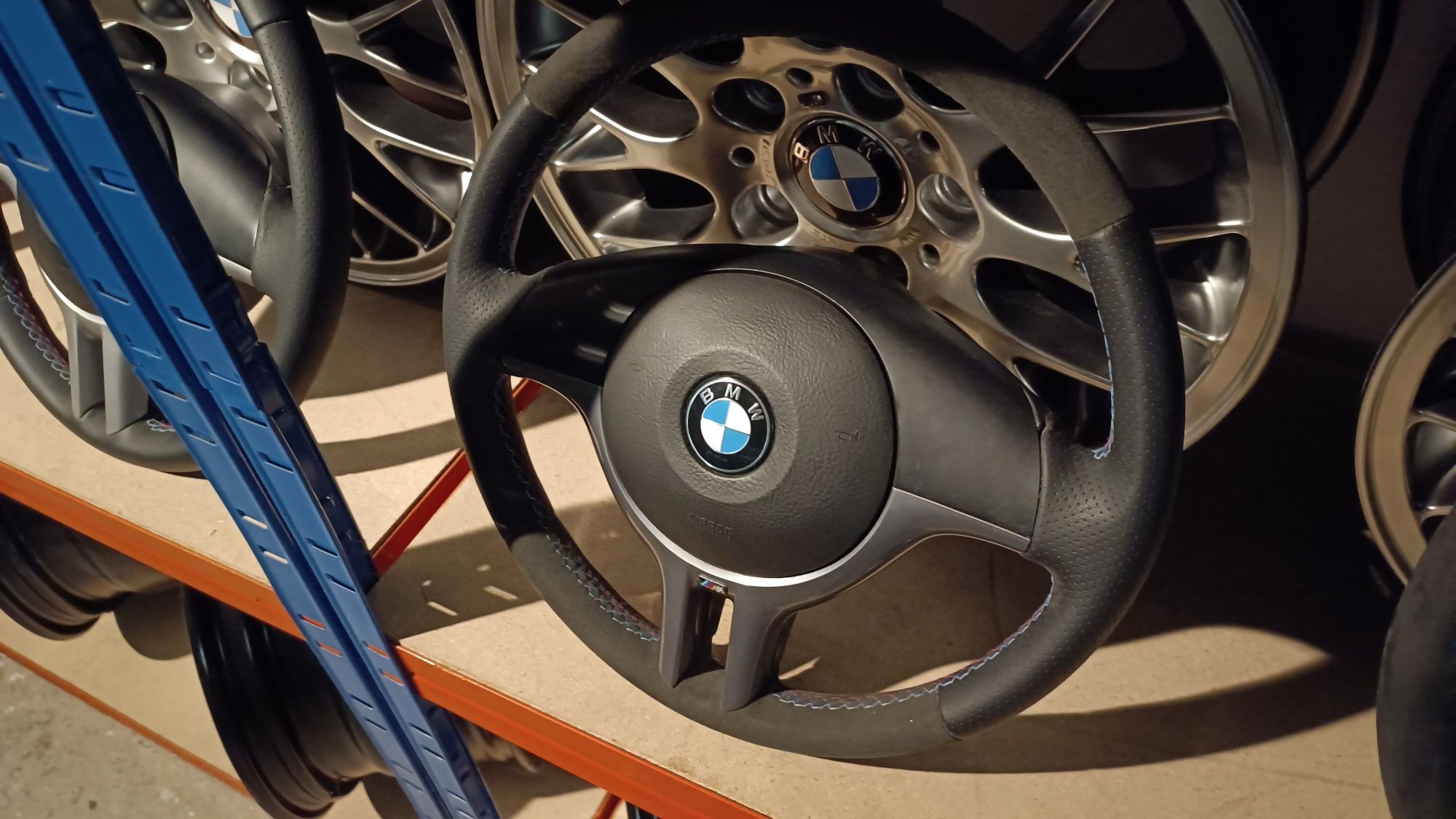 Volantes e jantes personalizadas para BMW