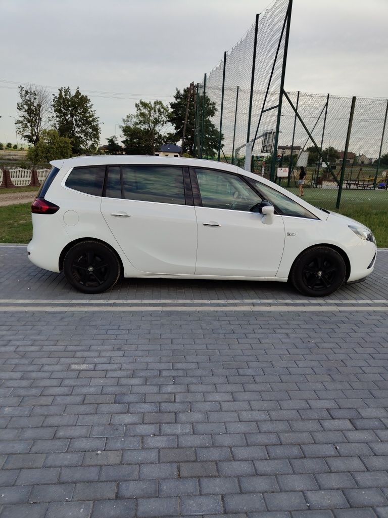 Opel Zafira C 1.4 turbo 2012r.