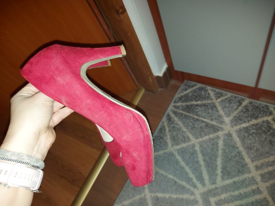 Czerwone szpilki r 39