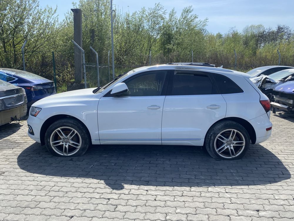 Крило Audi Q5 8R, SQ5 четверть Розборка шрот Ауді Ку5 8Р LS9R